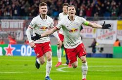 开云体育中国-美因茨客场豪取胜利，士气正高迅速窜升