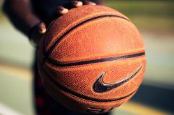 开云体育-当意甲焦点战遇上辽宁队完胜尼克斯，一场跨越时空的体育奇迹