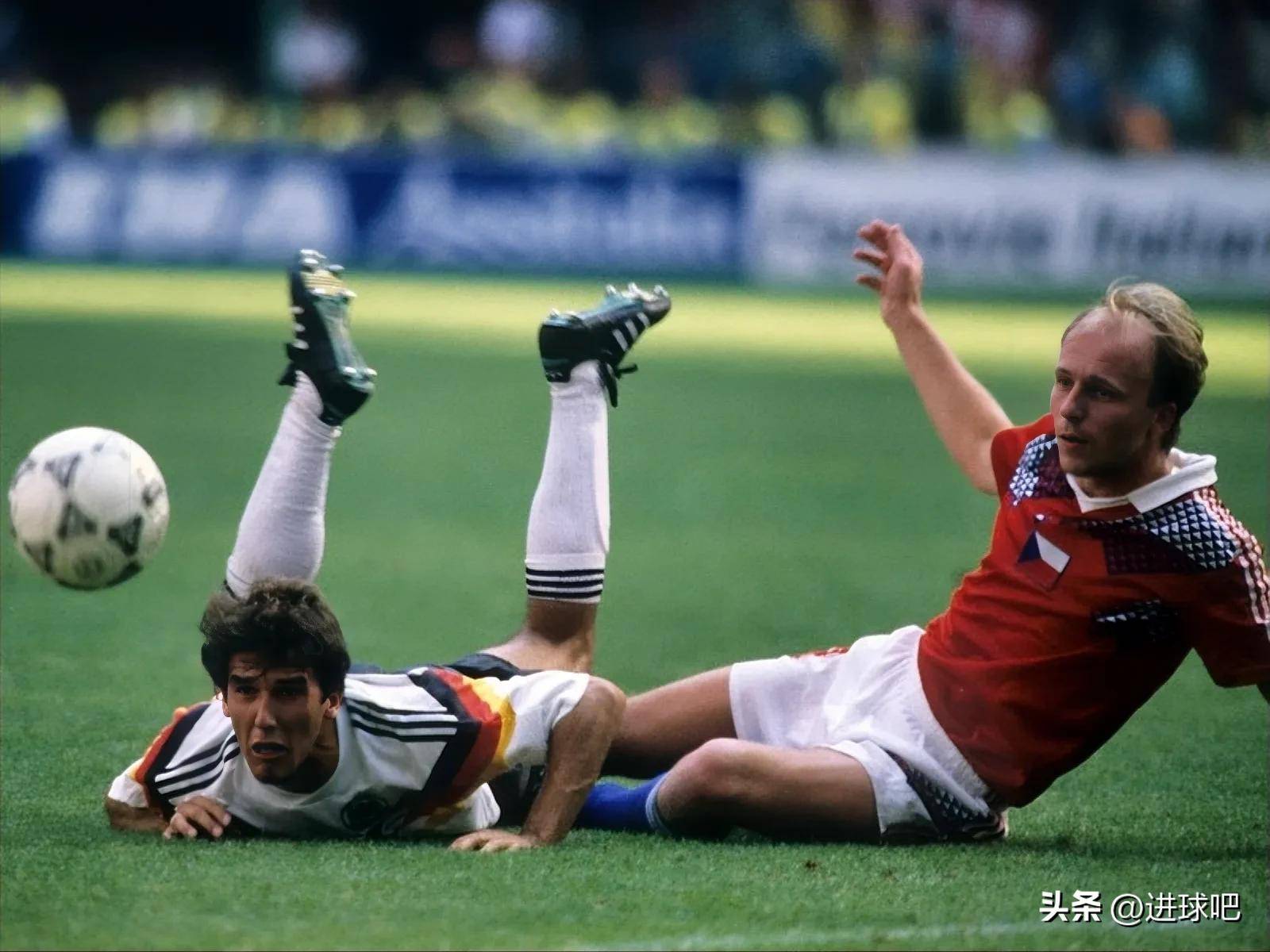 关于捷克队在关键比赛中实现逆袭,最终获得胜利的信息 关于捷克队在关键比赛中实现逆袭,最终获得胜利的信息