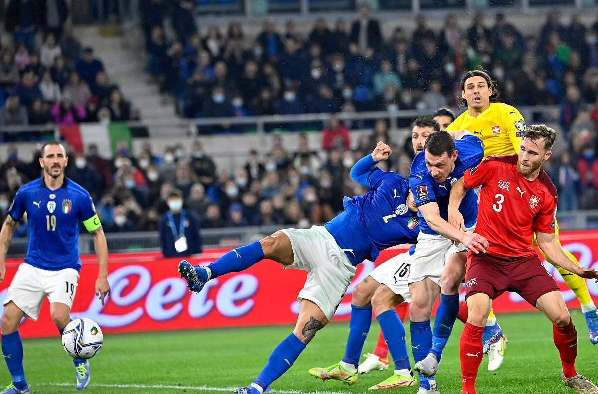 意大利队击败北马其顿,晋级欧冠赛 意大利队击败北马其顿,晋级欧冠赛