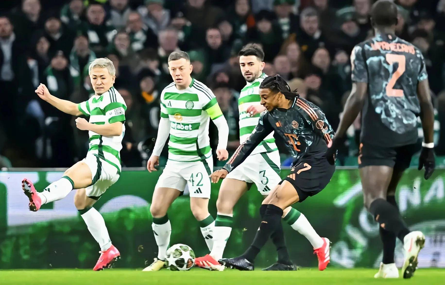 阿贾克斯击败拜仁慕尼黑，晋级欧冠半决赛