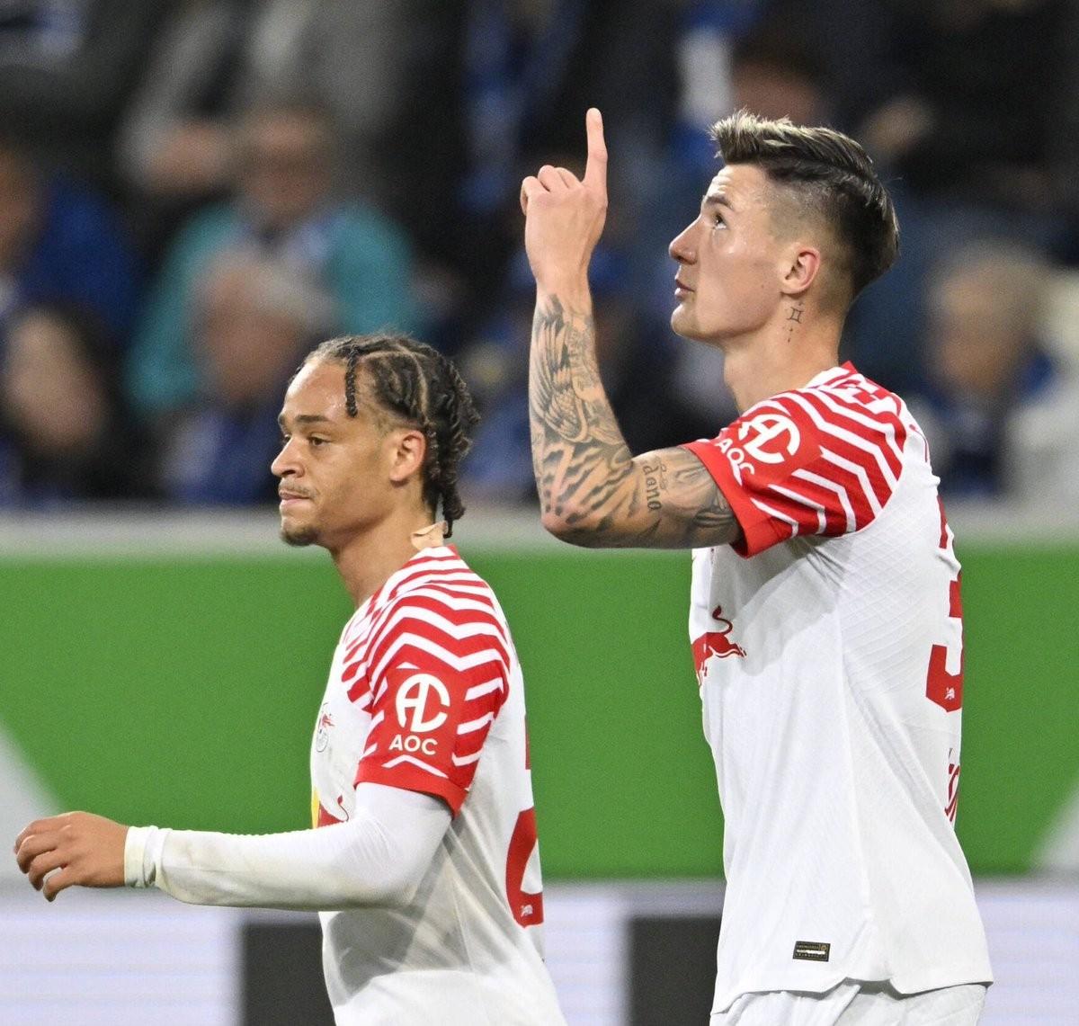 包含莱比锡迎战强敌,坚韧抵抗展现出色防守的词条 包含莱比锡迎战强敌,坚韧抵抗展现出色防守的词条