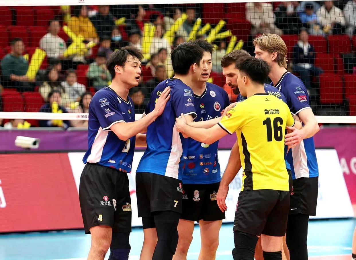 关于榜首对决:上海胜山东,领先优势大增的信息 关于榜首对决:上海胜山东,领先优势大增的信息