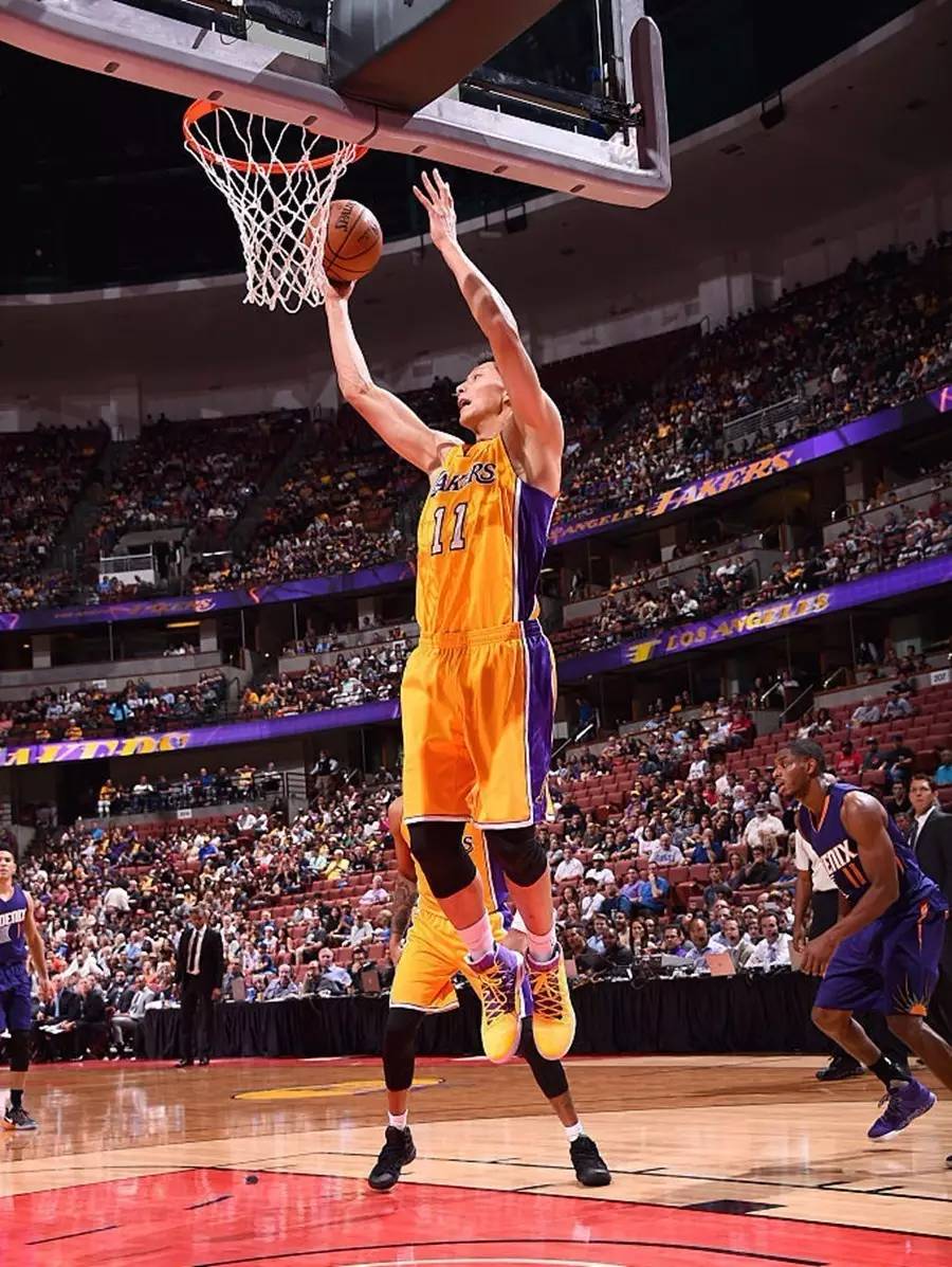 湖人险胜骑士,易建联惊艳四座的简单介绍 湖人险胜骑士,易建联惊艳四座的简单介绍