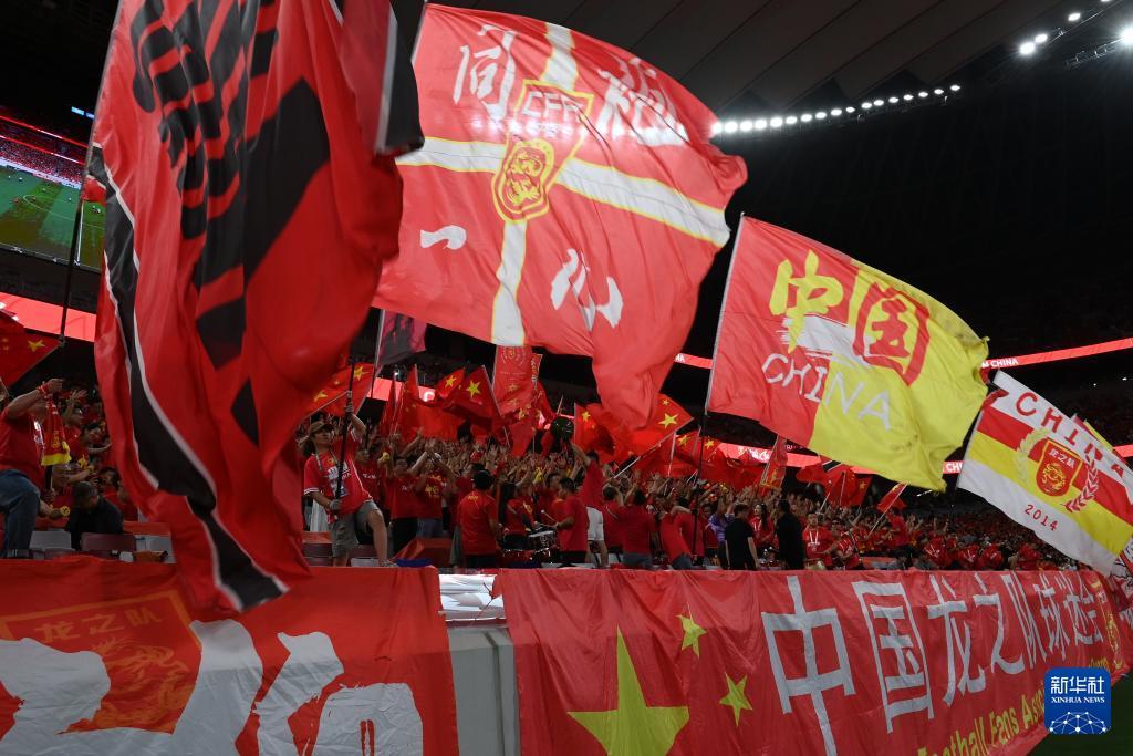 国足队员体现团结争胜，备战任务努力拼搏的简单介绍