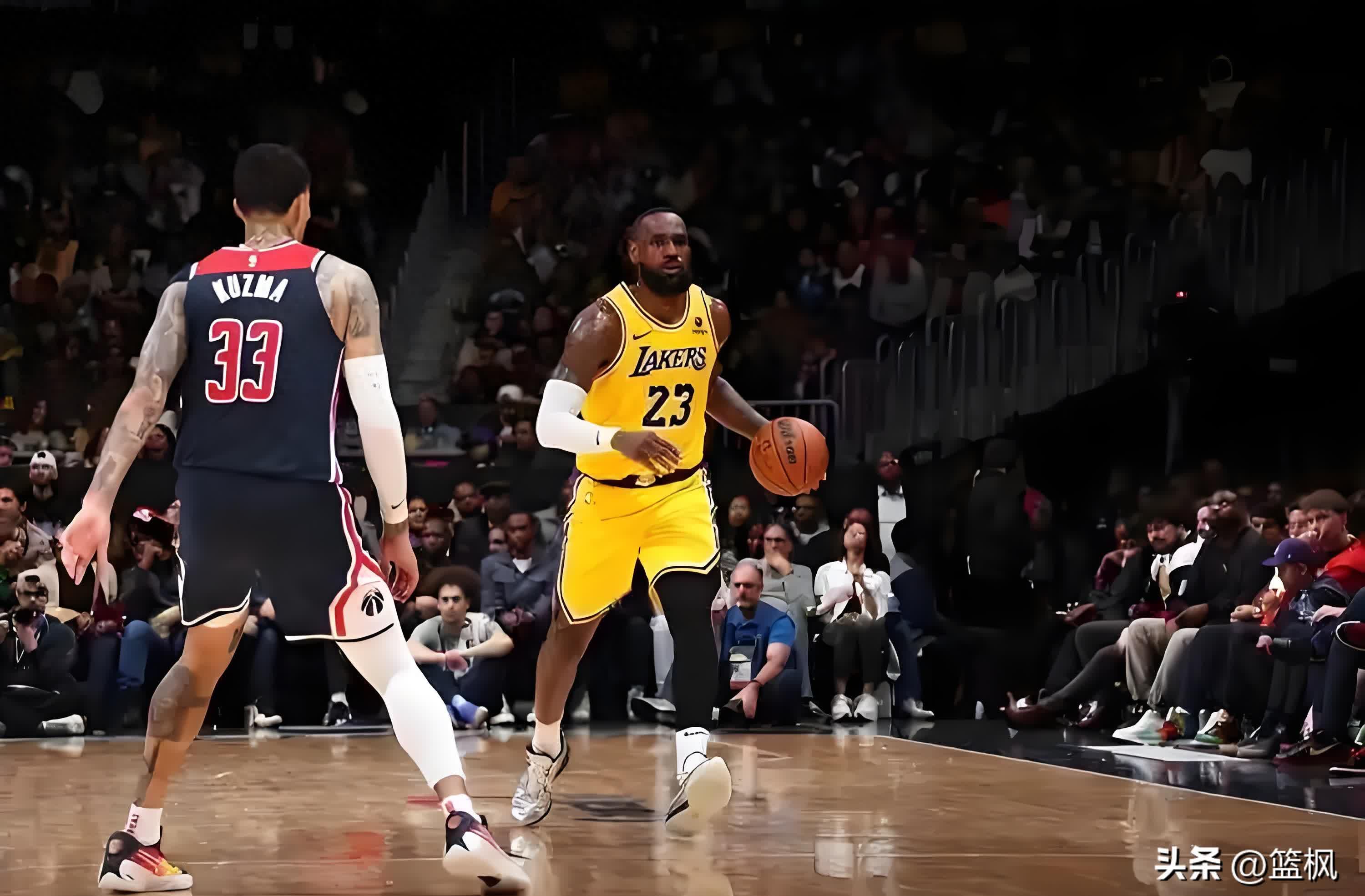 湖人鏖战凯尔特人，拉文带队取胜