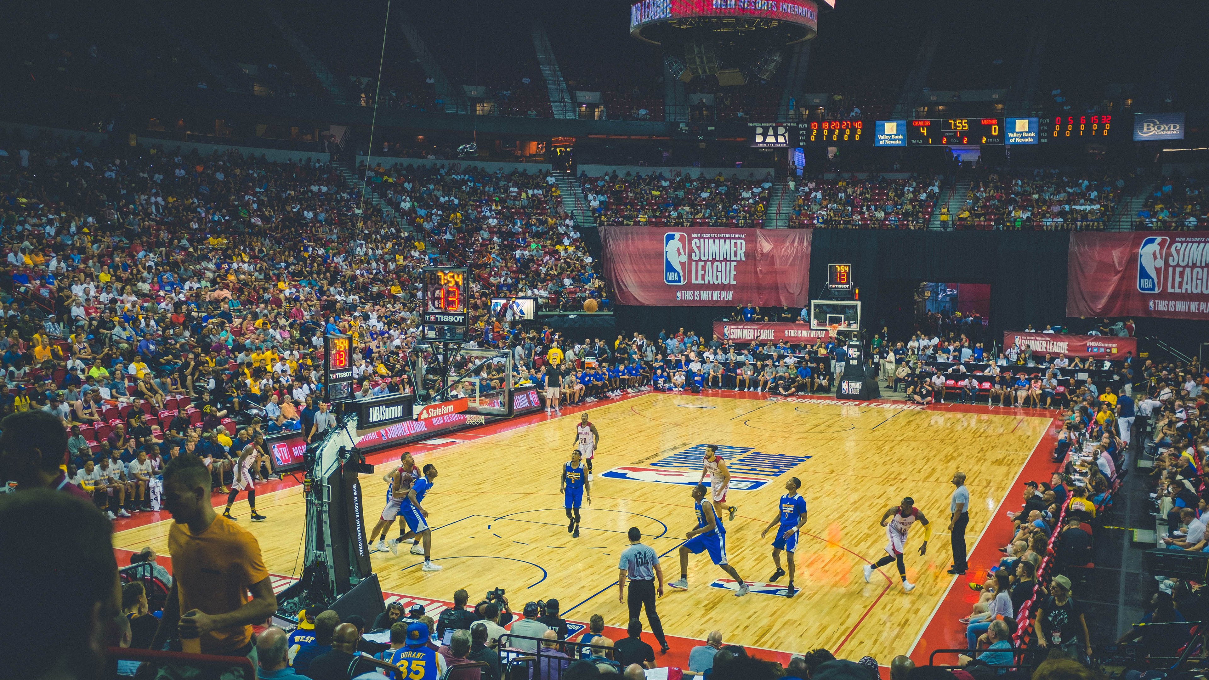 森林狼提前终结悬念快船，字母哥成为关键先生