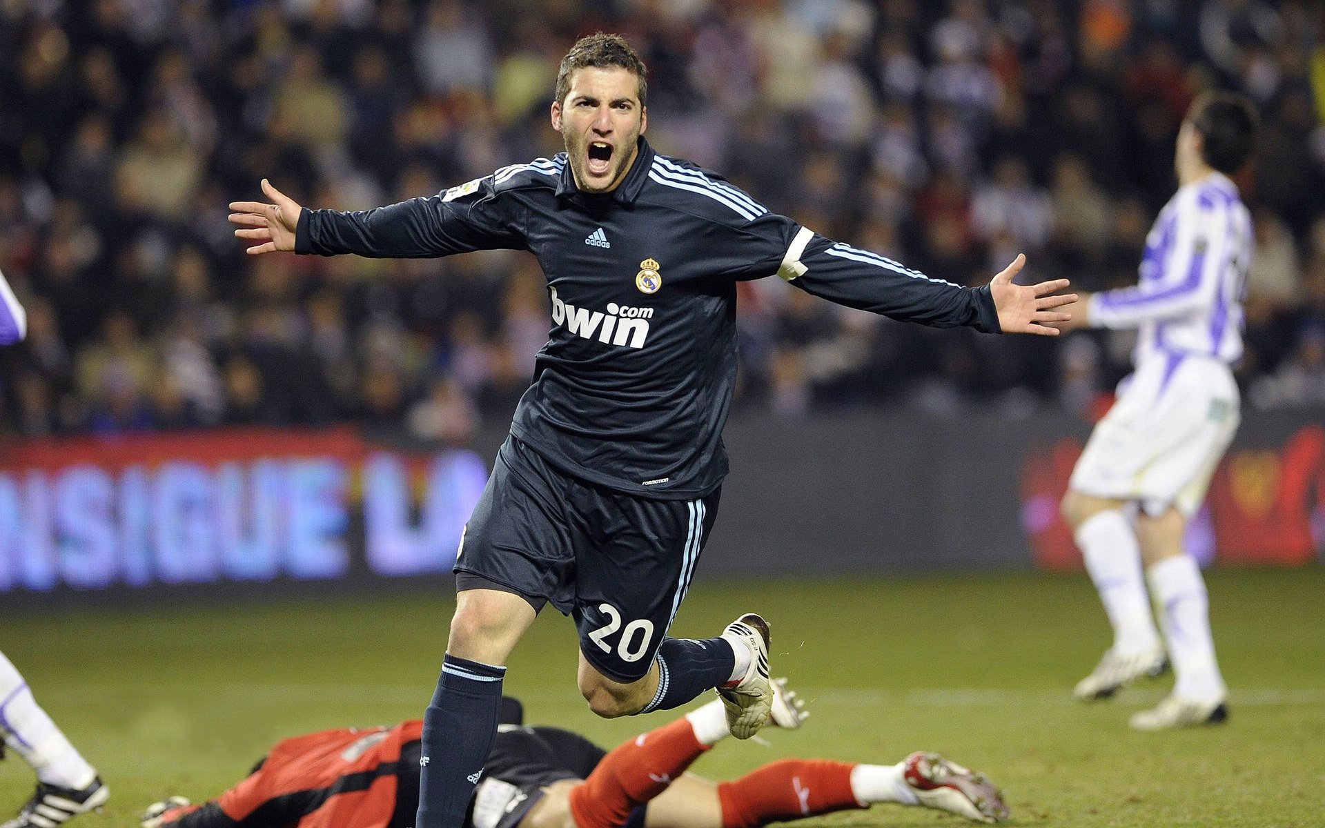 欧冠决赛之夜,罗德里戈存在感拉满,从替补奇兵到胜负主宰