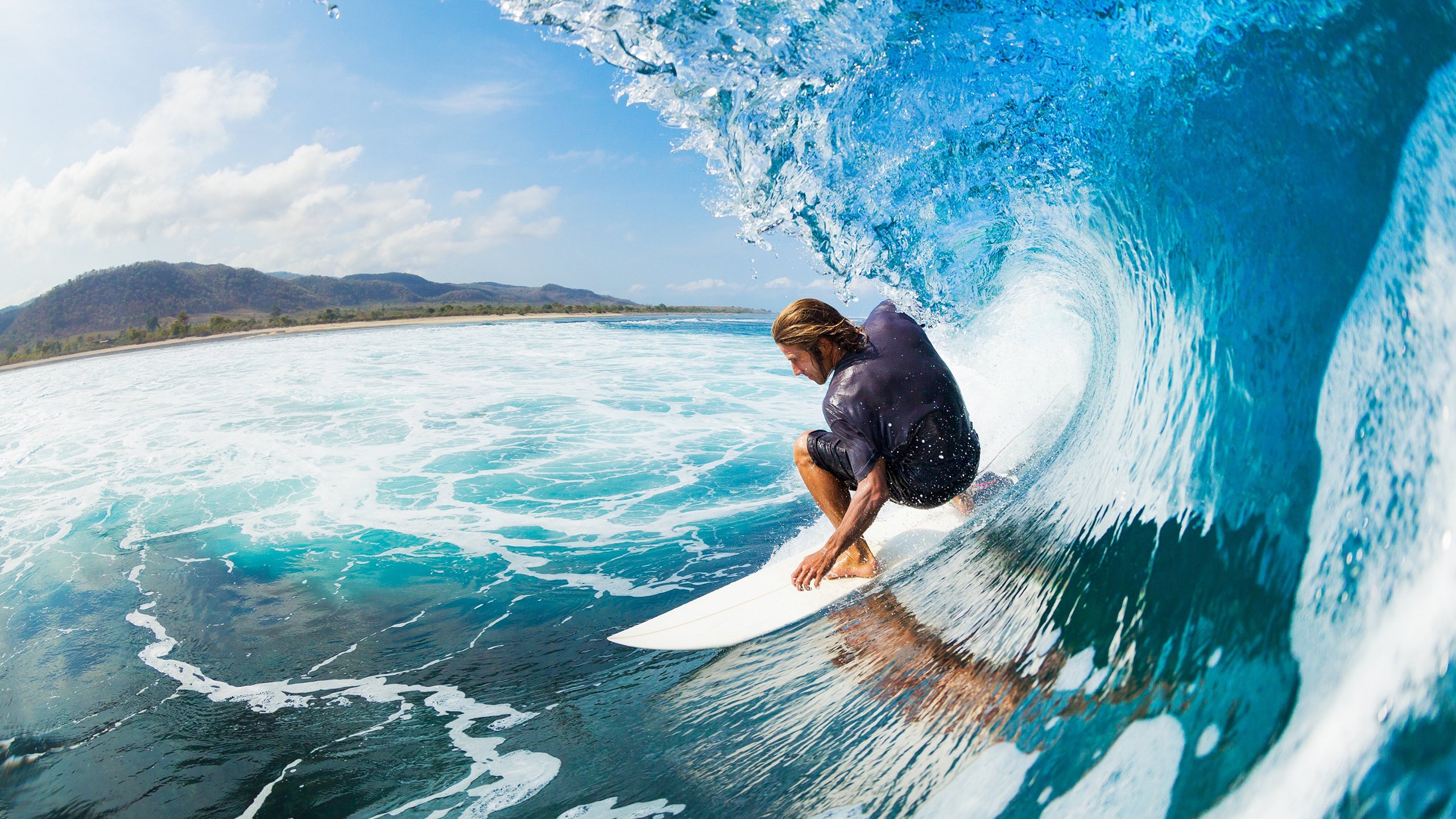 奇迹之夜，佩雷兹点燃赛场，哈斯车队史诗级翻盘索伯